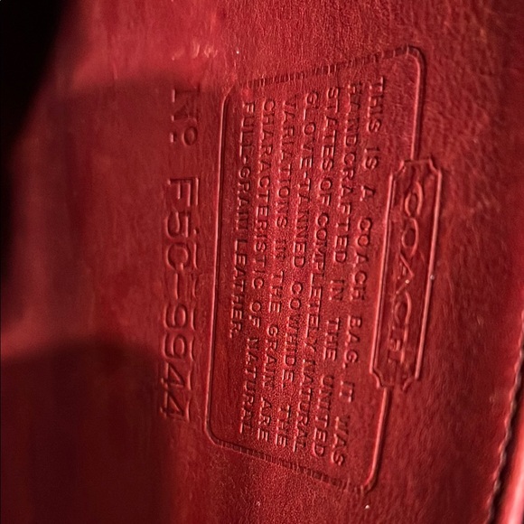 Coach Red Crossbody Bag with Adjustable Strap and Zipper Closure - Picture 2 of 16